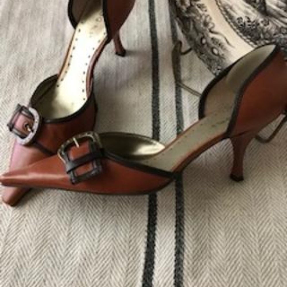 BCBG Girls d 'Orsay Pumps